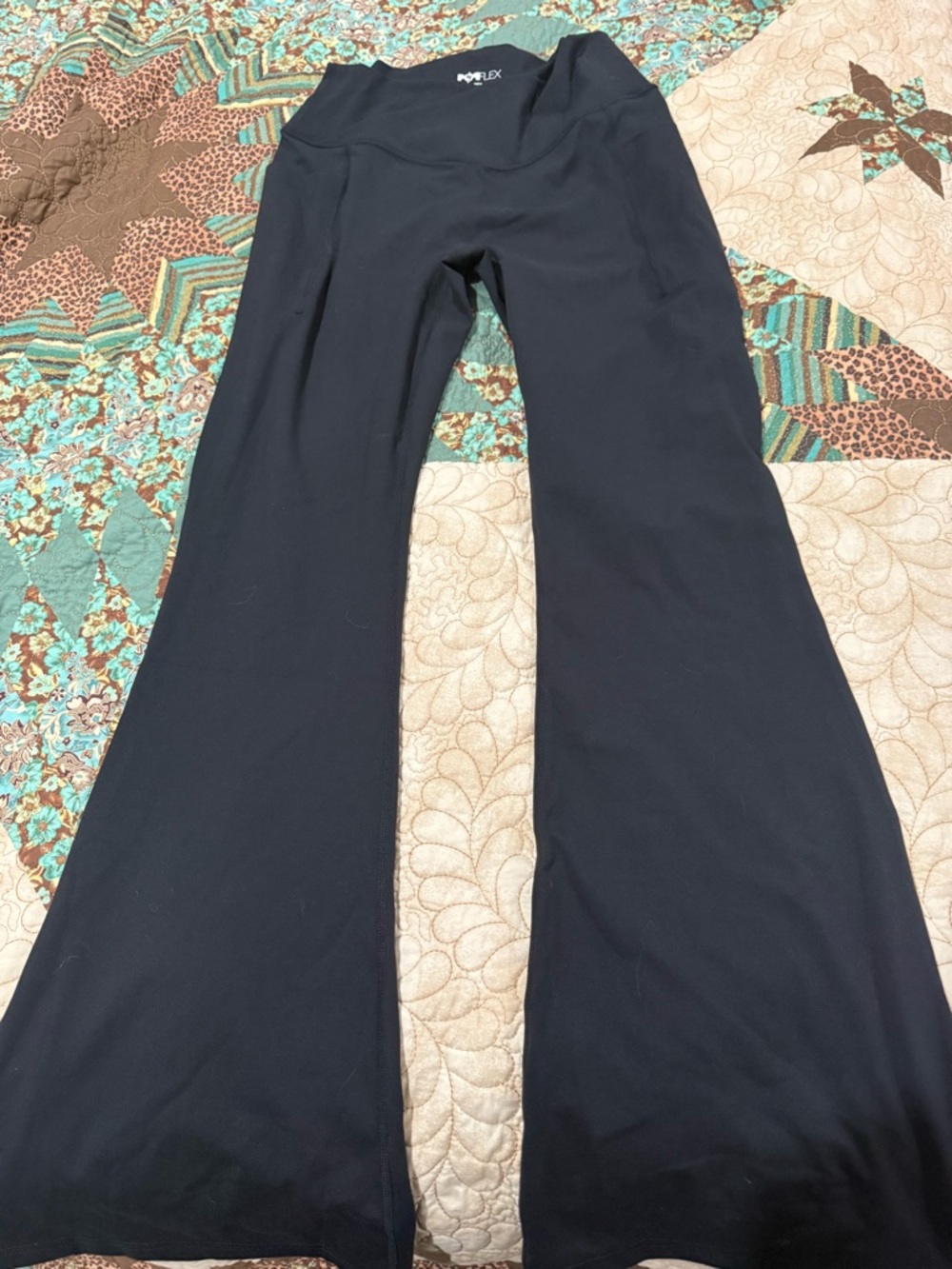 Popflex Crisscross Hourglass® Flared Legging with Pockets - Black size XL